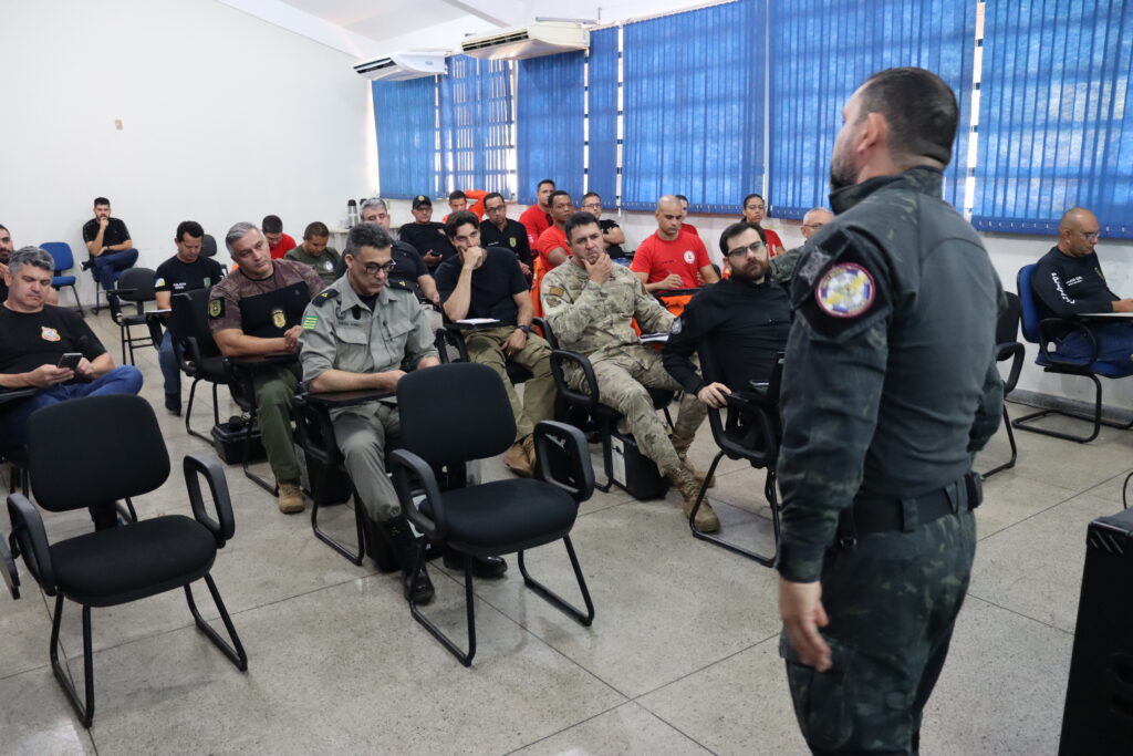 FOTO-2-1024x683 Forças de segurança recebem curso de piloto de drone em Palmas