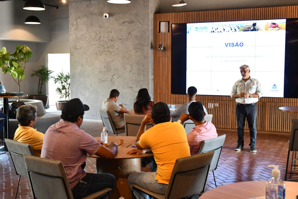 Majuh-Souza-Governo-do-Tocantins-18-1-1024x683 Profissionais participam de capacitação sobre brucelose promovida pela Adapec em Palmas