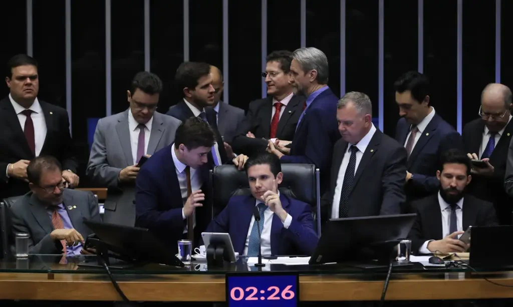 lula5032_0-1024x613 PEC da Blindagem é aprovada na Câmara e segue para análise do Senado em Brasília; entenda